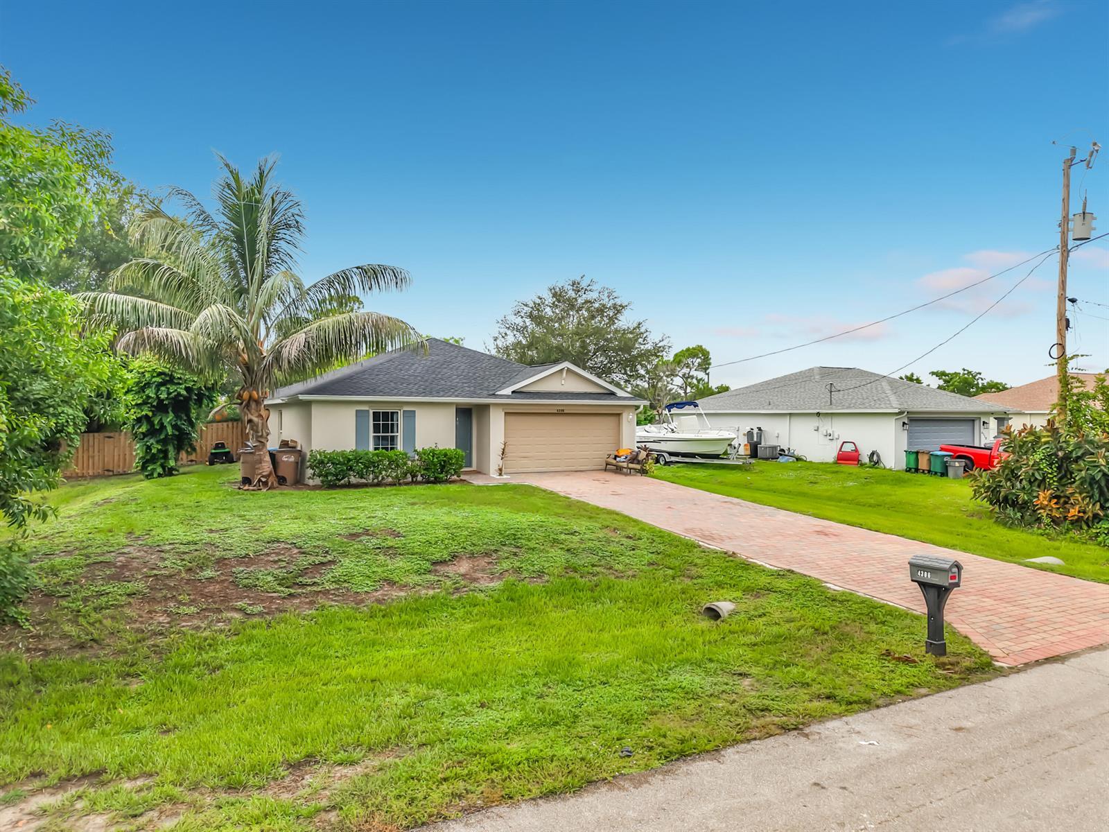 4306 NE 24TH Place, Cape Coral FL 33909 photo 5