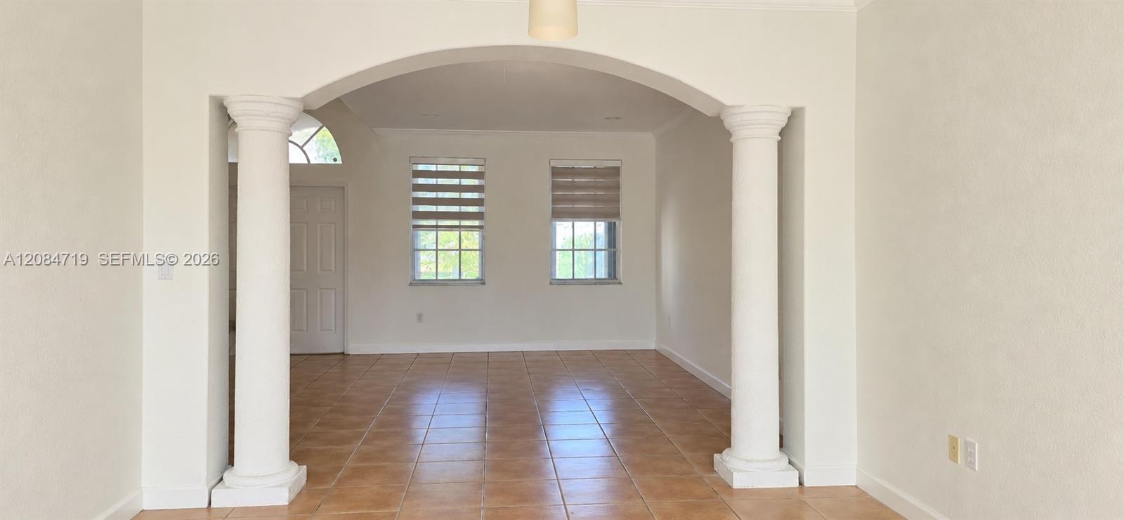 3670 SW 154th Ct, Miami FL 33185 photo 2