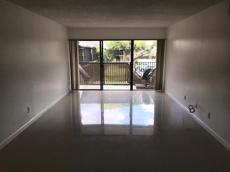 5825 WASHINGTON Street # 40, Hollywood FL 33023