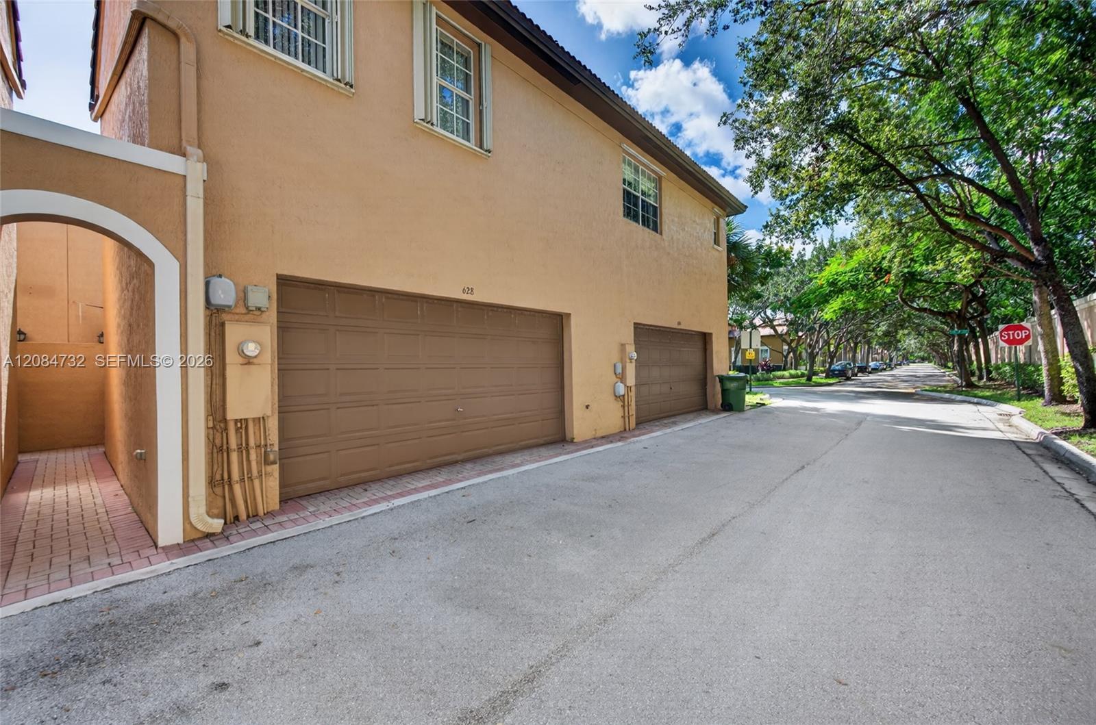 628 SW 147th Ter, Pembroke Pines FL 33027 photo 5