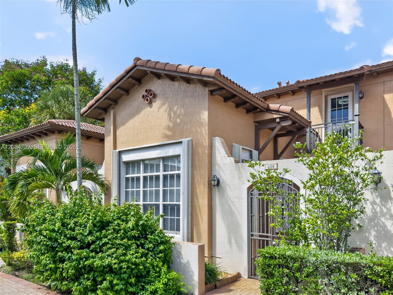 628 SW 147th Ter, Pembroke Pines FL 33027 photo 4