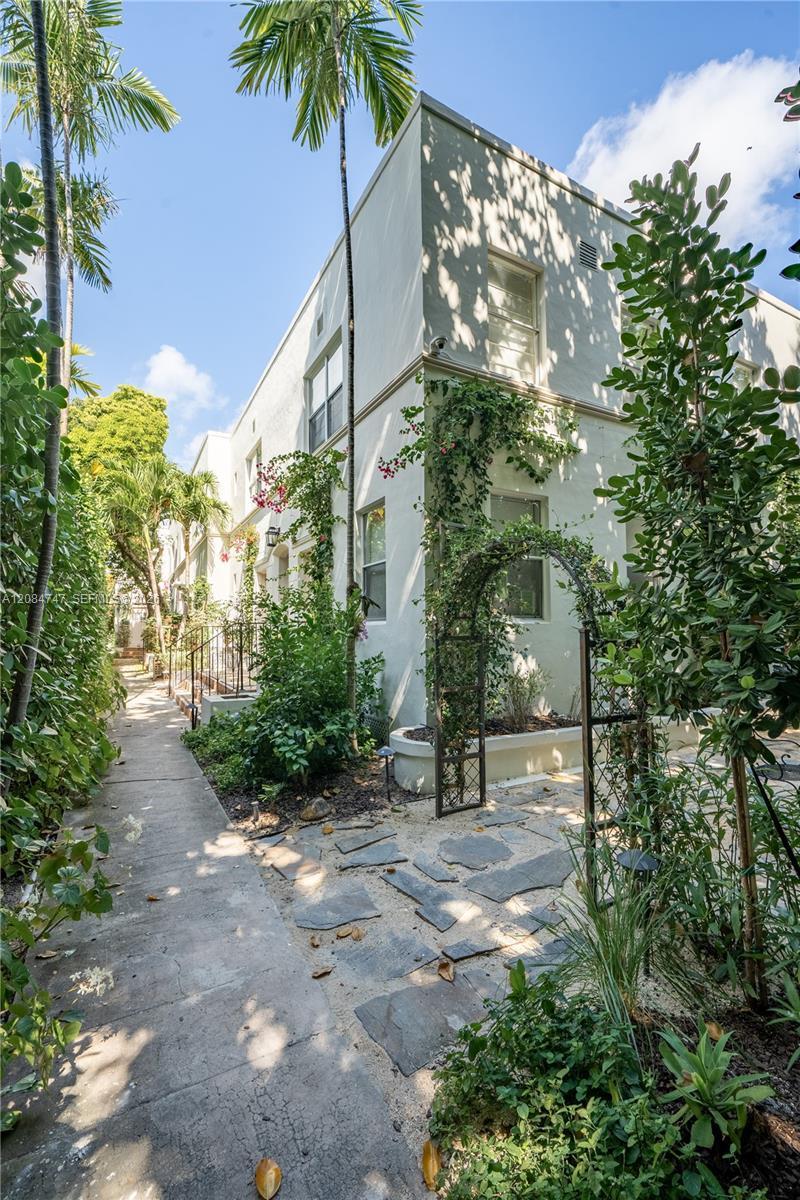 726 Meridian Ave # 2, Miami Beach FL 33139