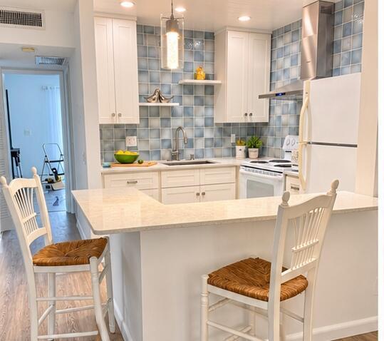 500 VILLAGE GREEN Circle W # 310, Palm Springs FL 33461 photo 3