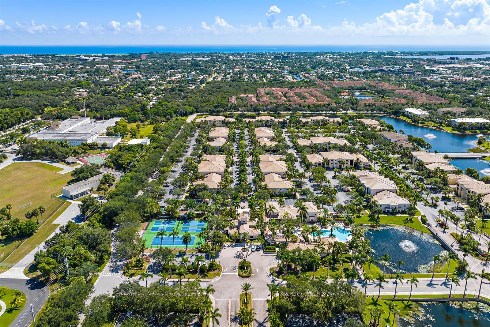 2811 Grande Parkway, Palm Beach Gardens FL 33410 photo 2