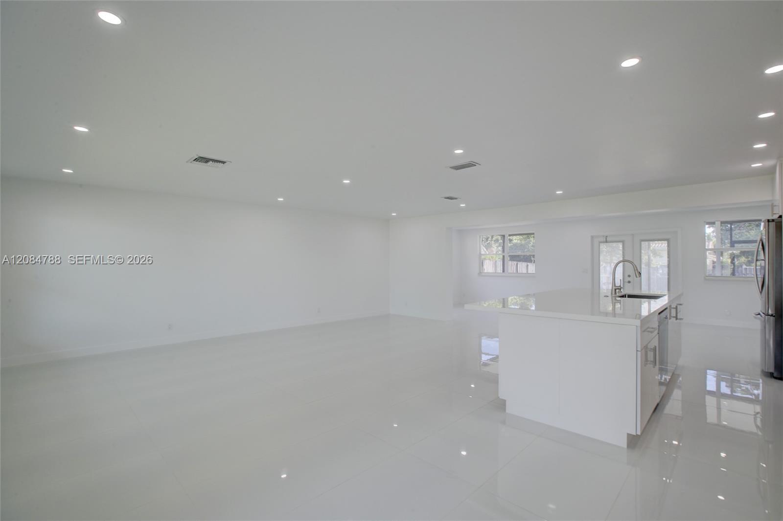 1801 N 54th Ave, Hollywood FL 33021 photo 2