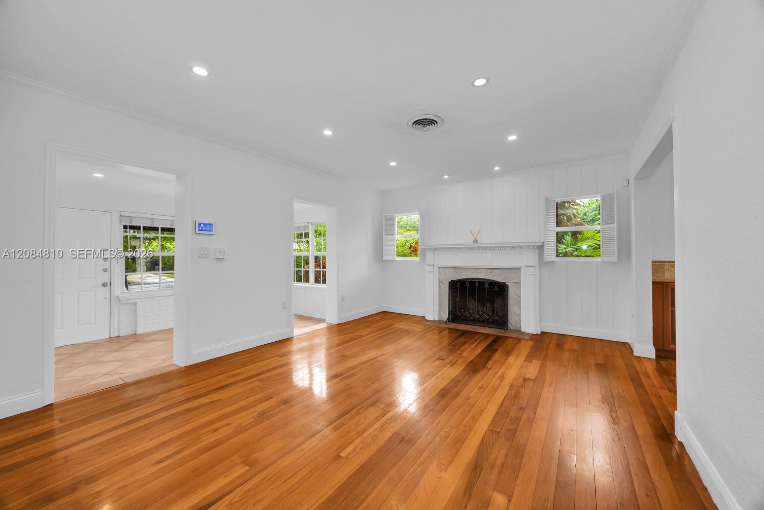 537 Zamora Ave, Coral Gables FL 33134 photo 4