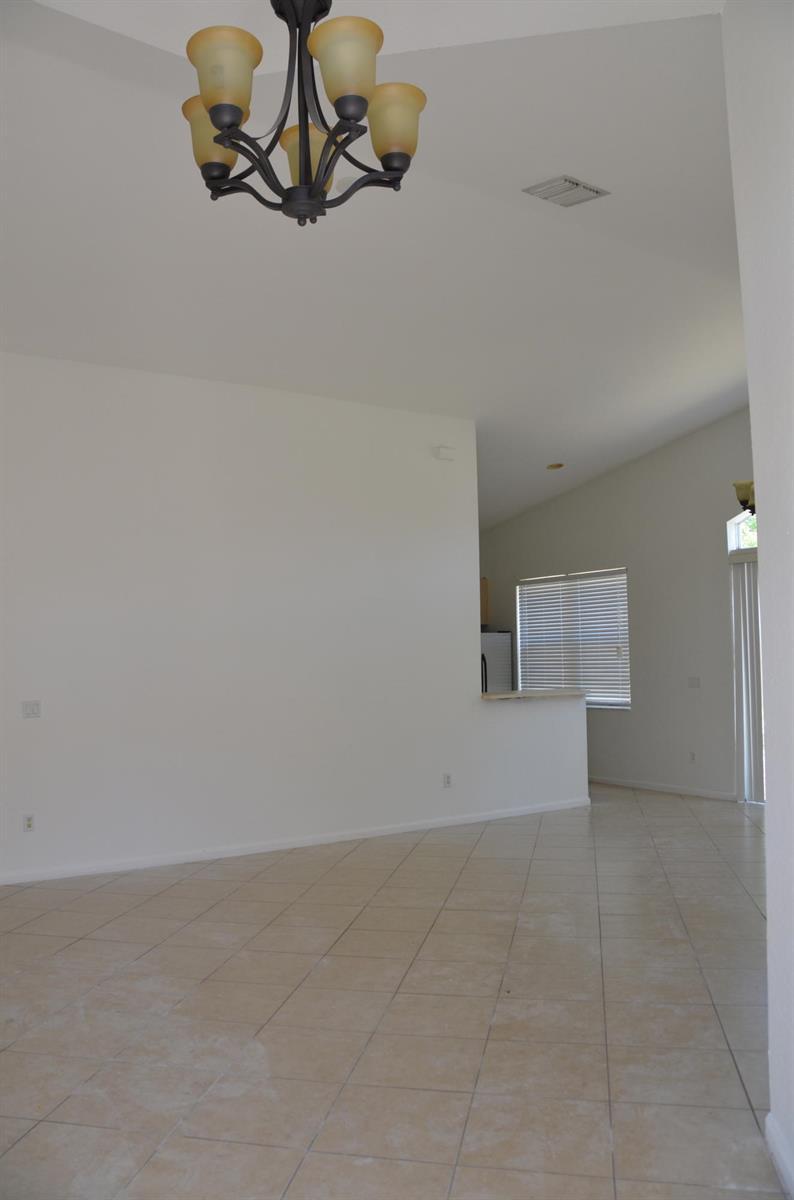 4106 NE 22ND Court, Homestead FL 33033 photo 5