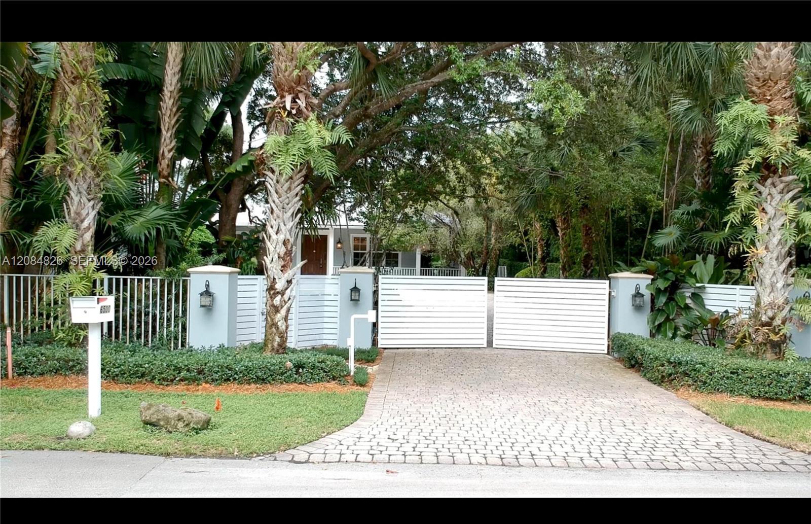 6500 SW 85th St, Miami FL 33143 photo 2