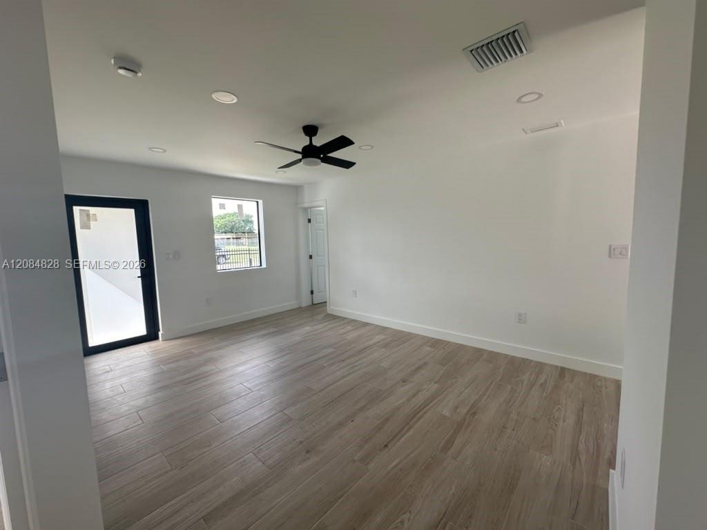 2377 NW 84th St, Miami FL 33147 photo 5