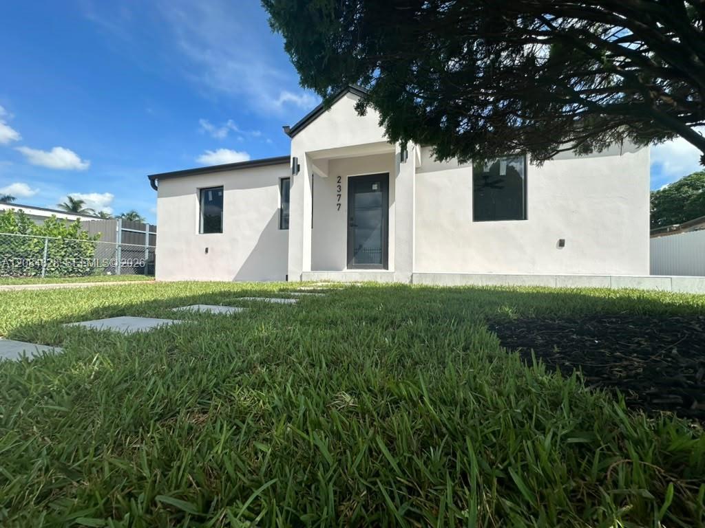 2377 NW 84th St, Miami FL 33147 photo 4