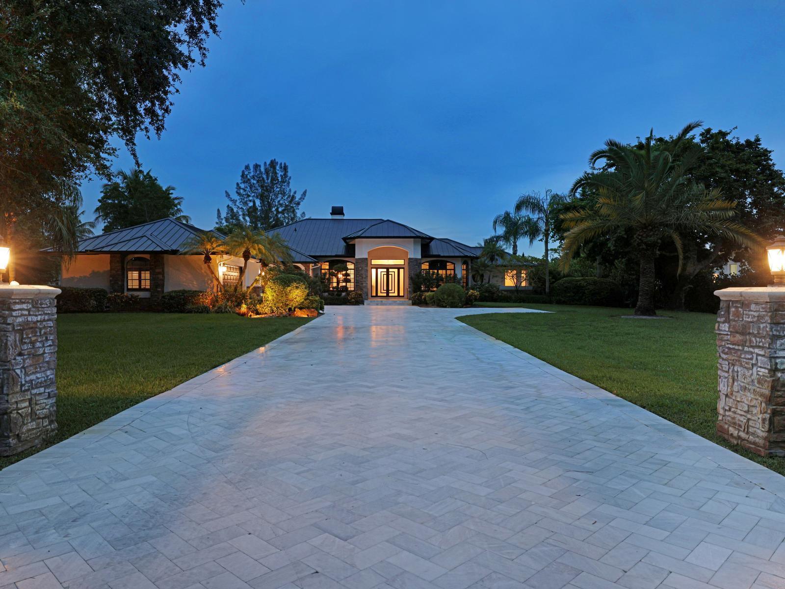 6780 NW 65TH Terrace, Parkland FL 33067 photo 2