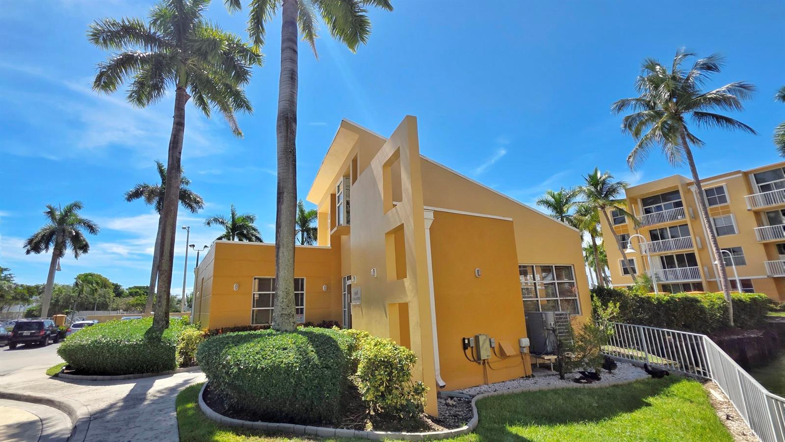 1341 SE 3rd Avenue # 307, Dania Beach FL 33004 photo 3