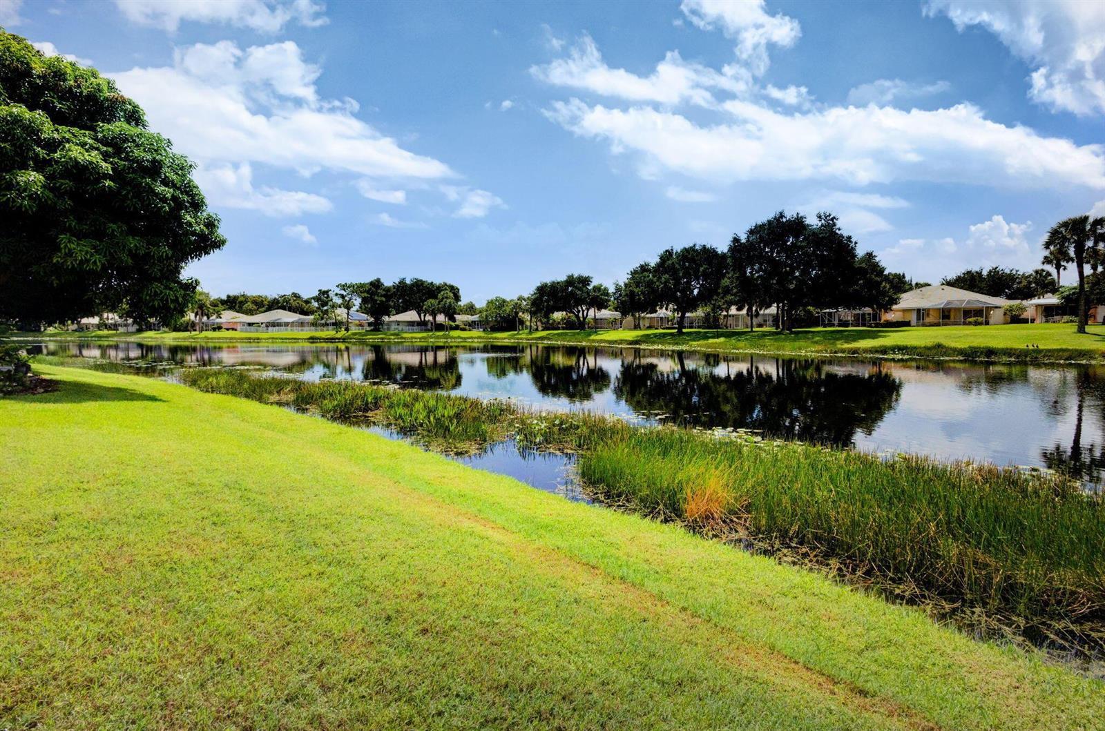 8390 E GARDEN OAKS Circle, Palm Beach Gardens FL 33410 photo 2