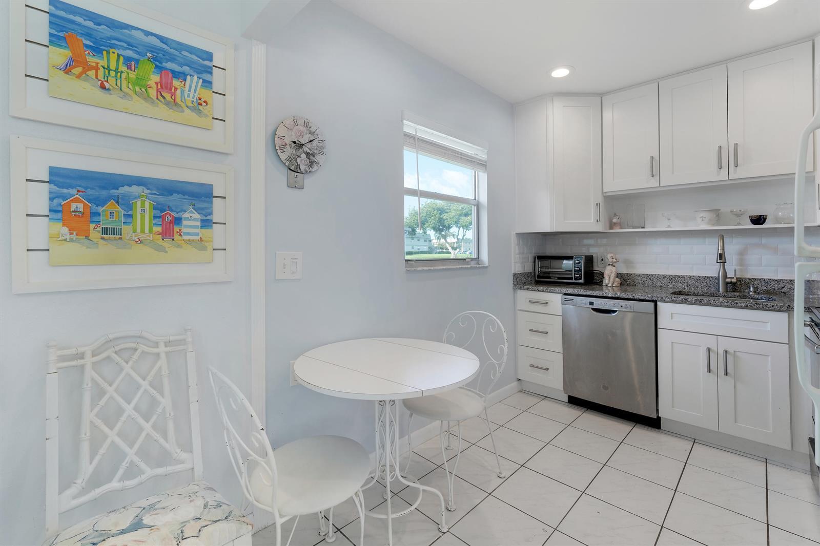 173 Valencia H, Delray Beach FL 33446 photo 5