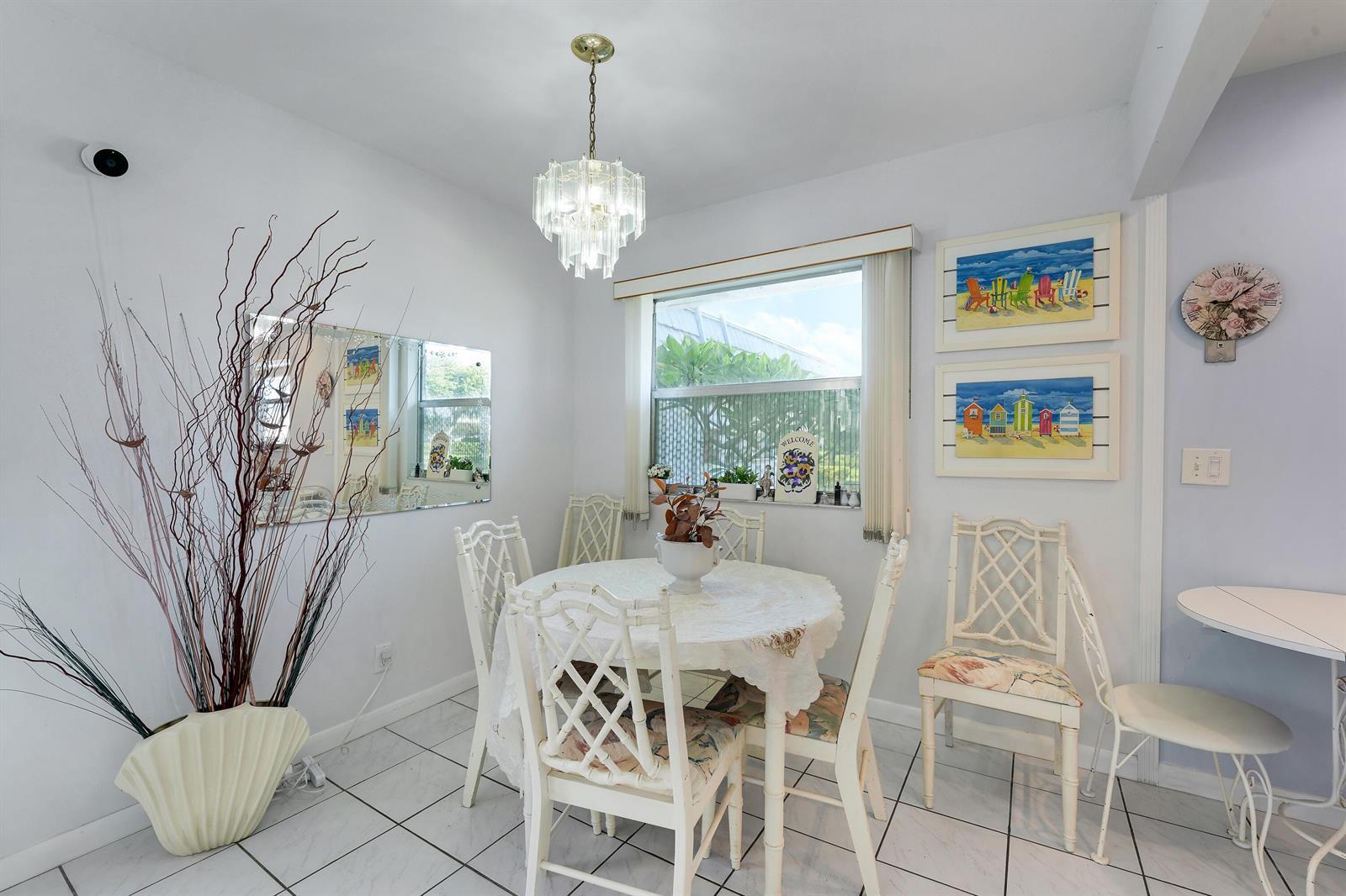 173 Valencia H, Delray Beach FL 33446 photo 4