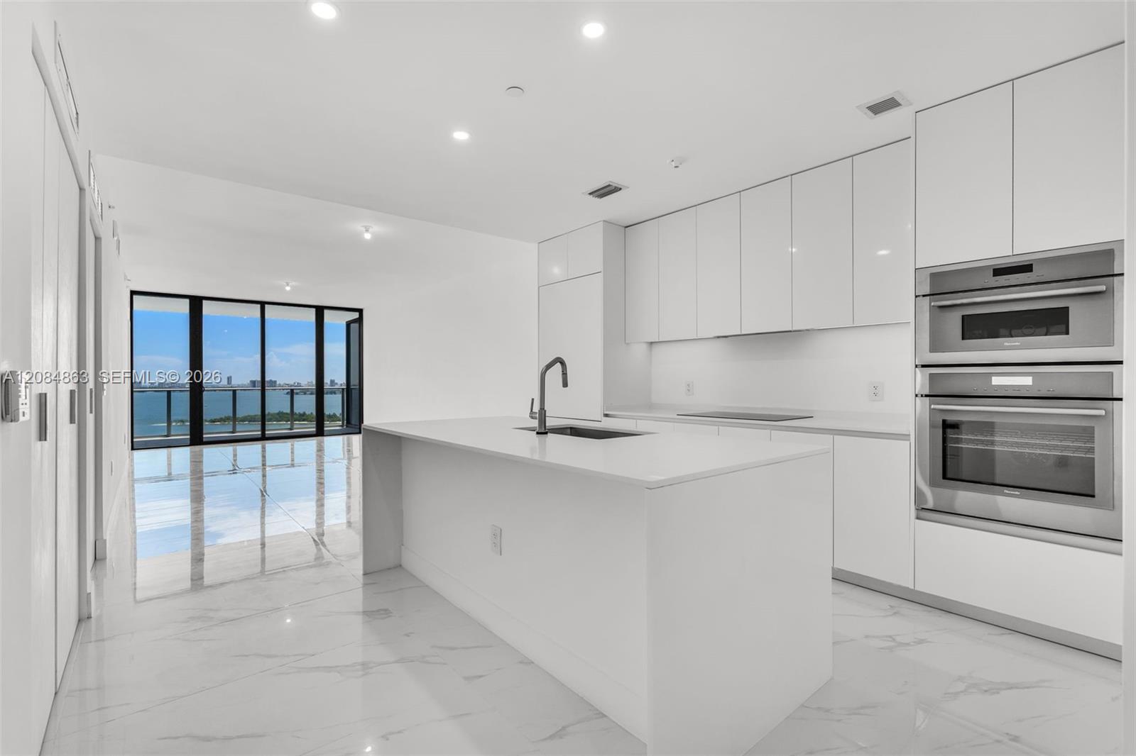 700 NE 24th St # 1806, Miami FL 33137 photo 2