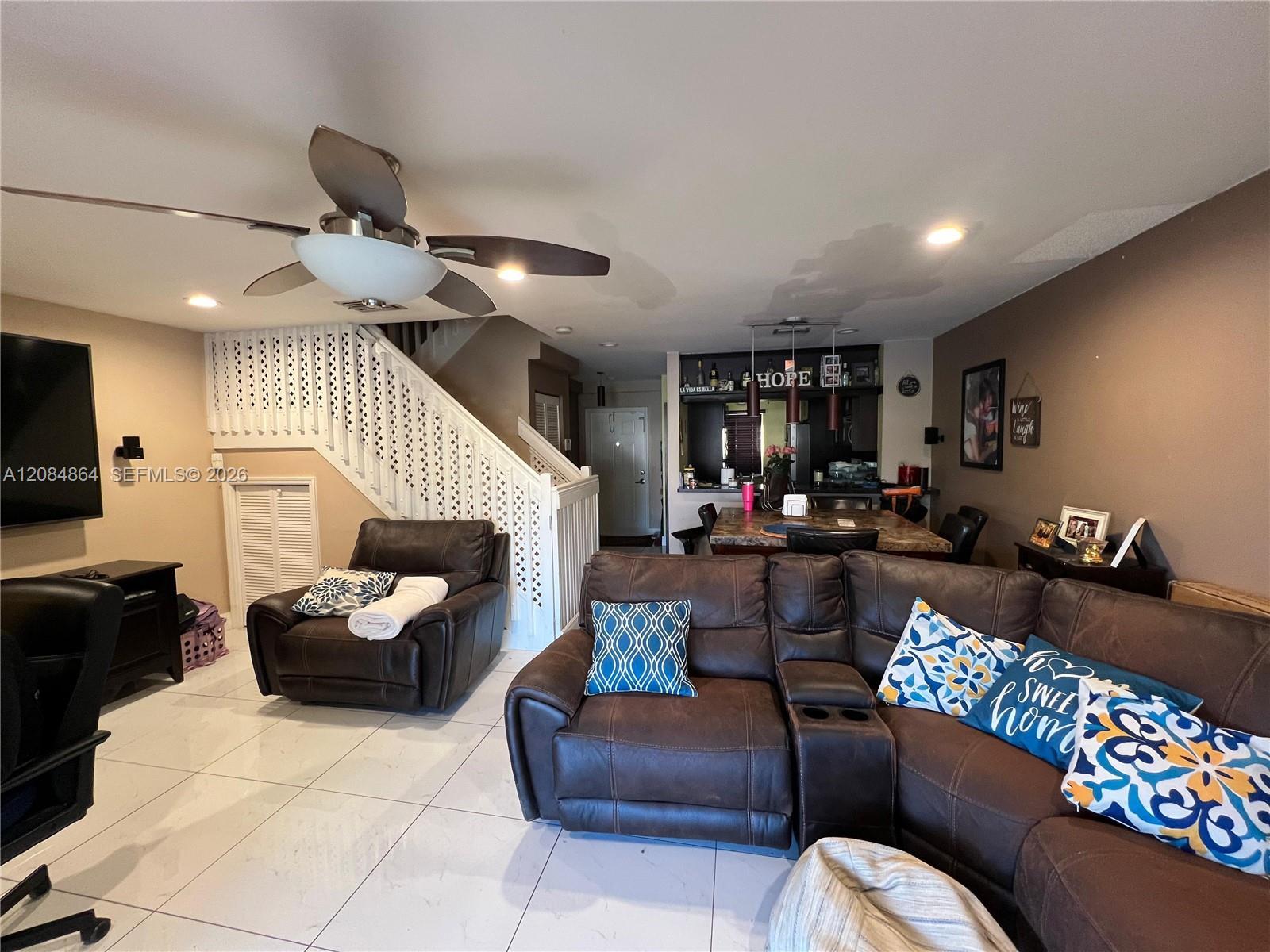 20839 NW 4th St, Pembroke Pines FL 33029 photo 3