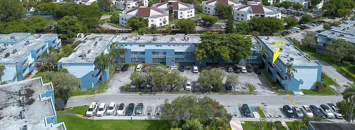 9355 Fontainebleau # 223, Miami FL 33172