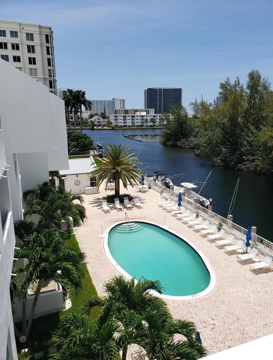 2860 NE 14TH ST Street # 404D, Pompano Beach FL 33062