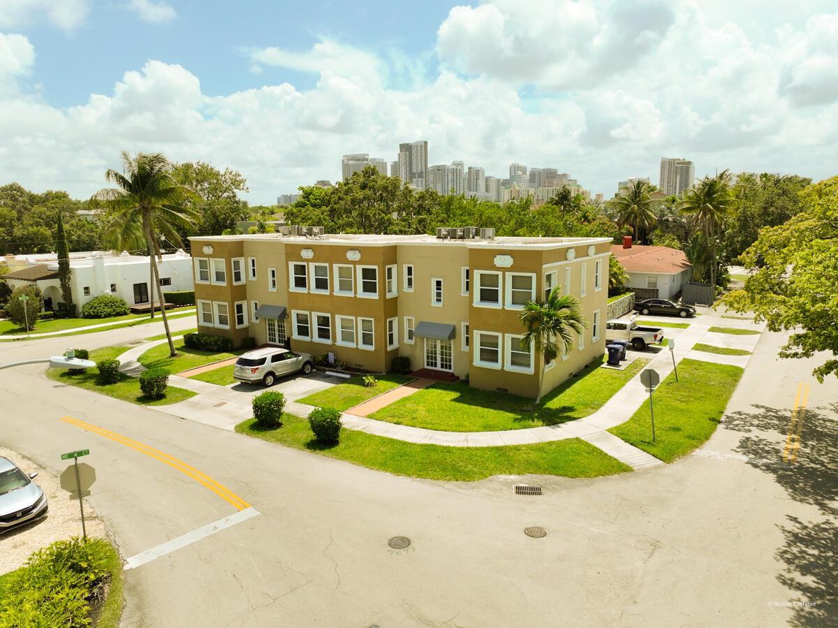 403 NE 16th Avenue Apt 7, Fort Lauderdale FL 33301 photo 3