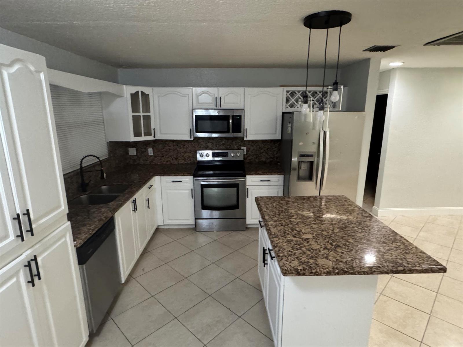 1780 16TH Avenue N, FL 33460 photo 2