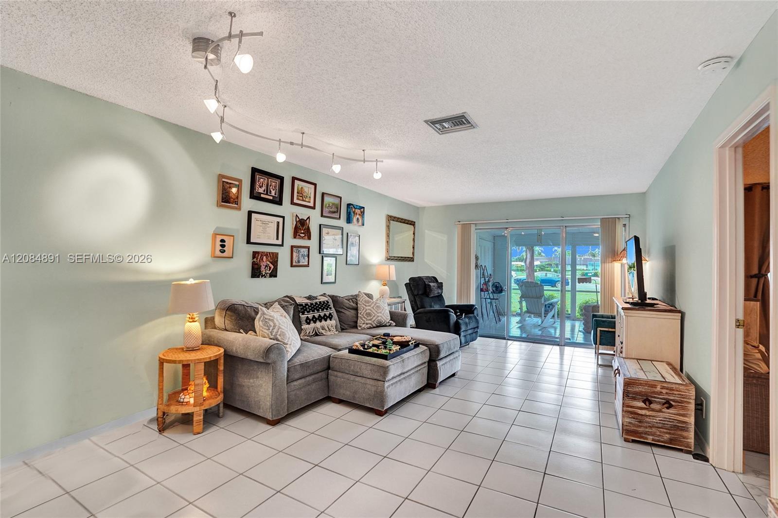 1580 NW 18th Ave # B, Delray Beach FL 33445 photo 4