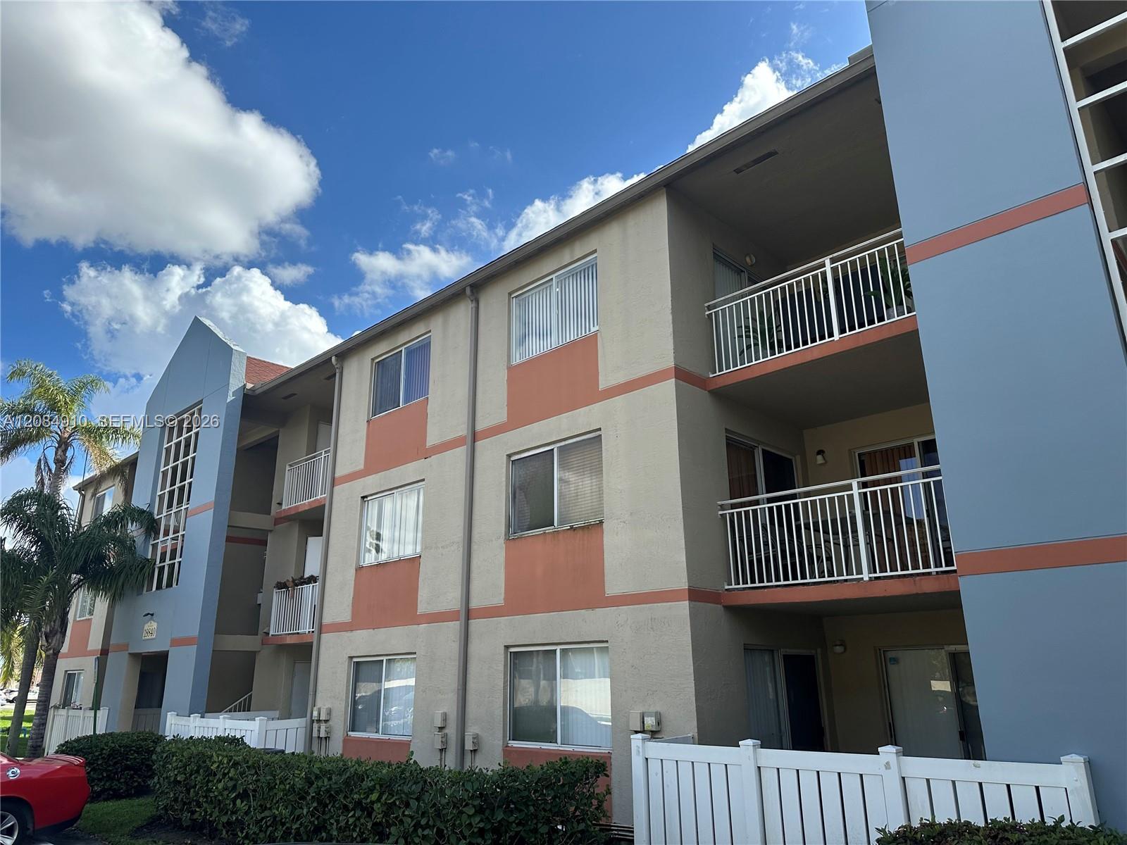 18840 NW 57th Ave # 207, Hialeah FL 33015 photo 2