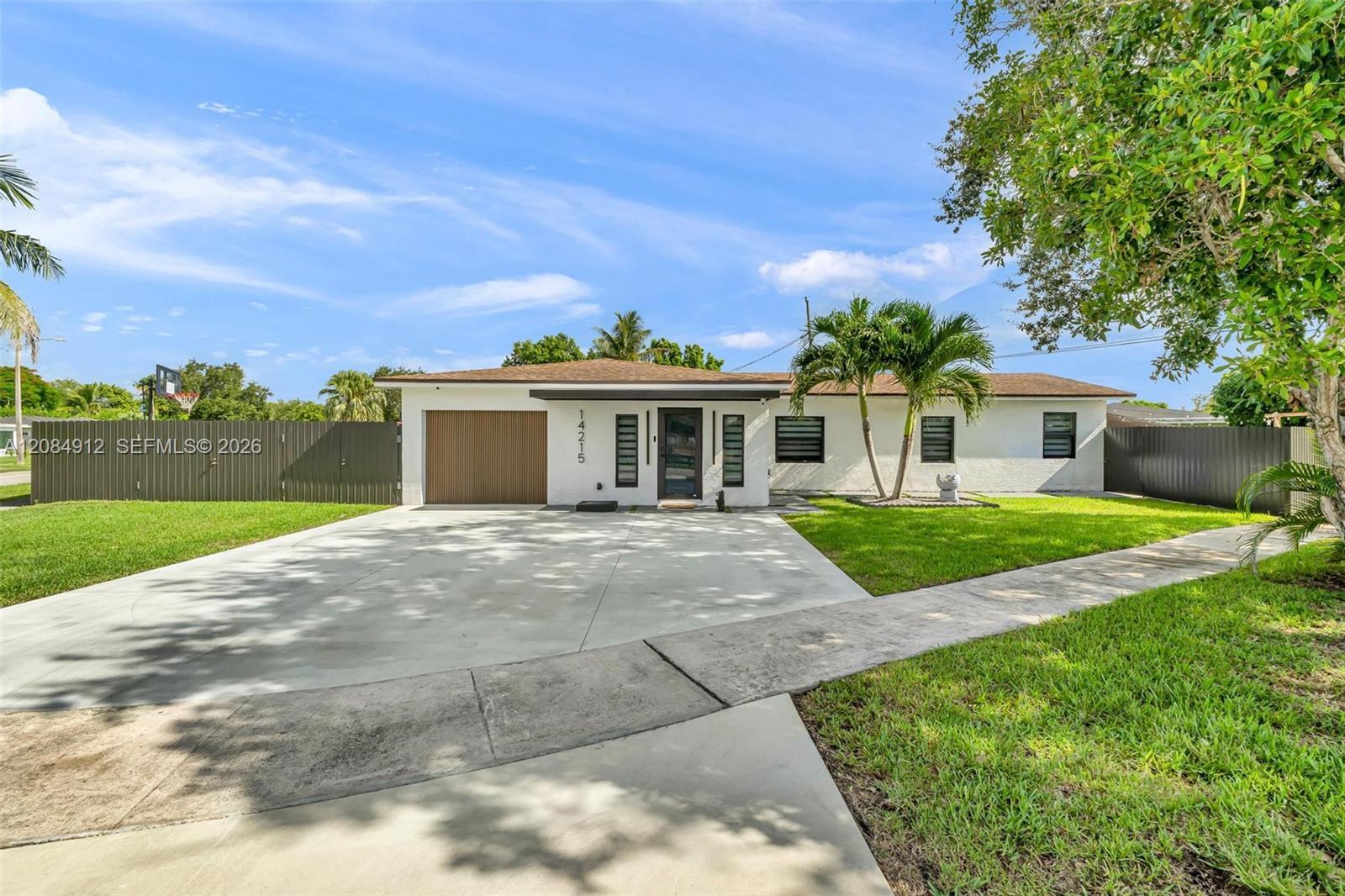14215 Jackson St, Miami FL 33176 photo 2