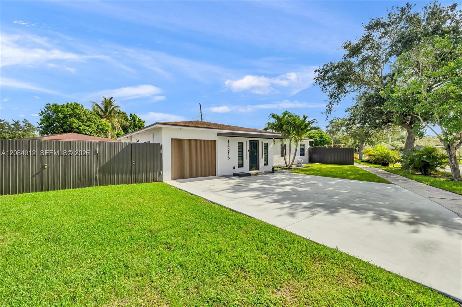14215 Jackson St, Miami FL 33176 photo 3
