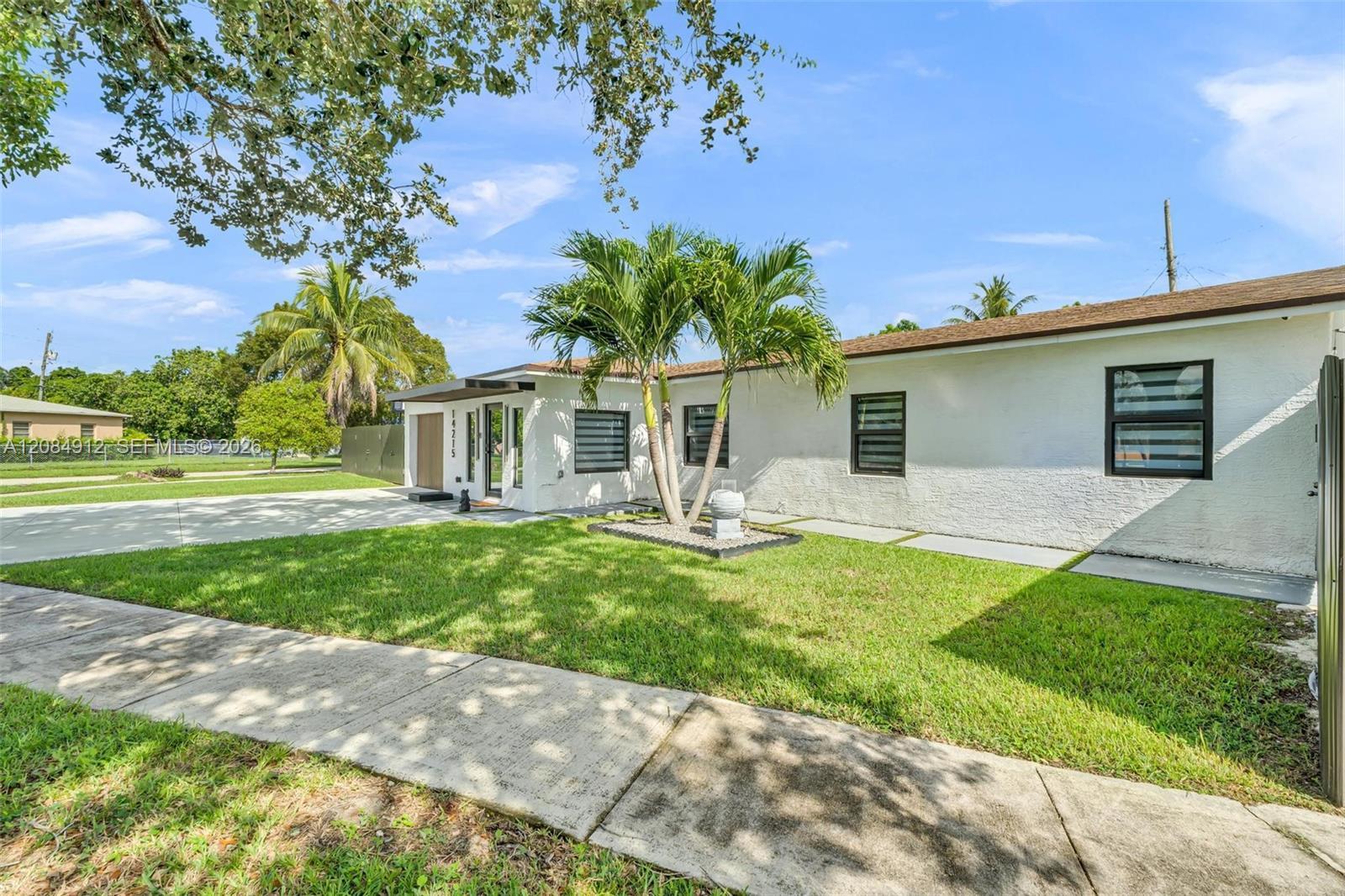 14215 Jackson St, Miami FL 33176 photo 4