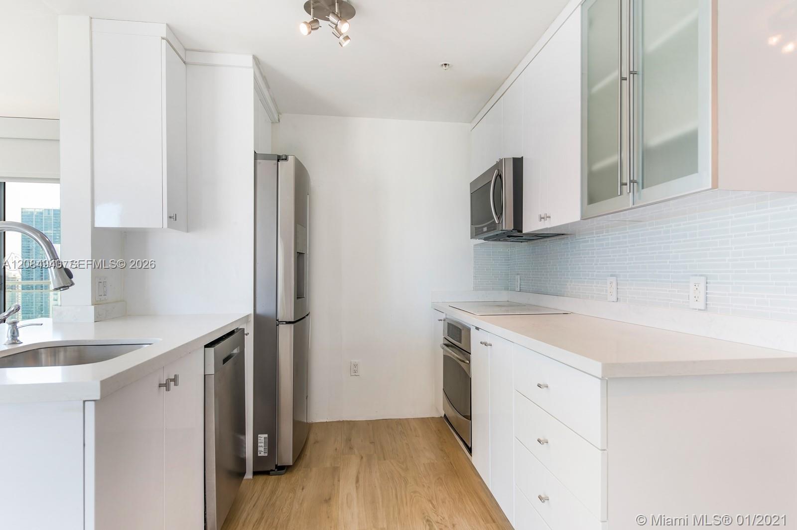 90 SW 3rd St # 4004, Miami FL 33130 photo 5