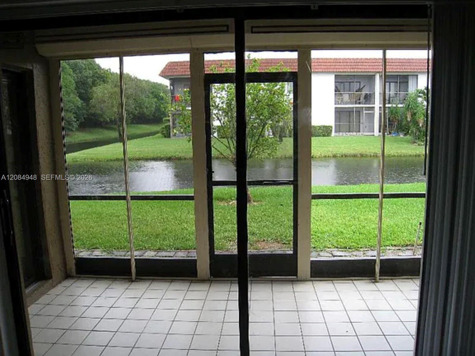 447 Lakeview Dr # 1, Weston FL 33326 photo 2