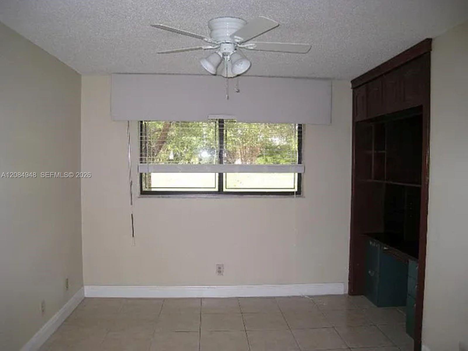 447 Lakeview Dr # 1, Weston FL 33326 photo 4