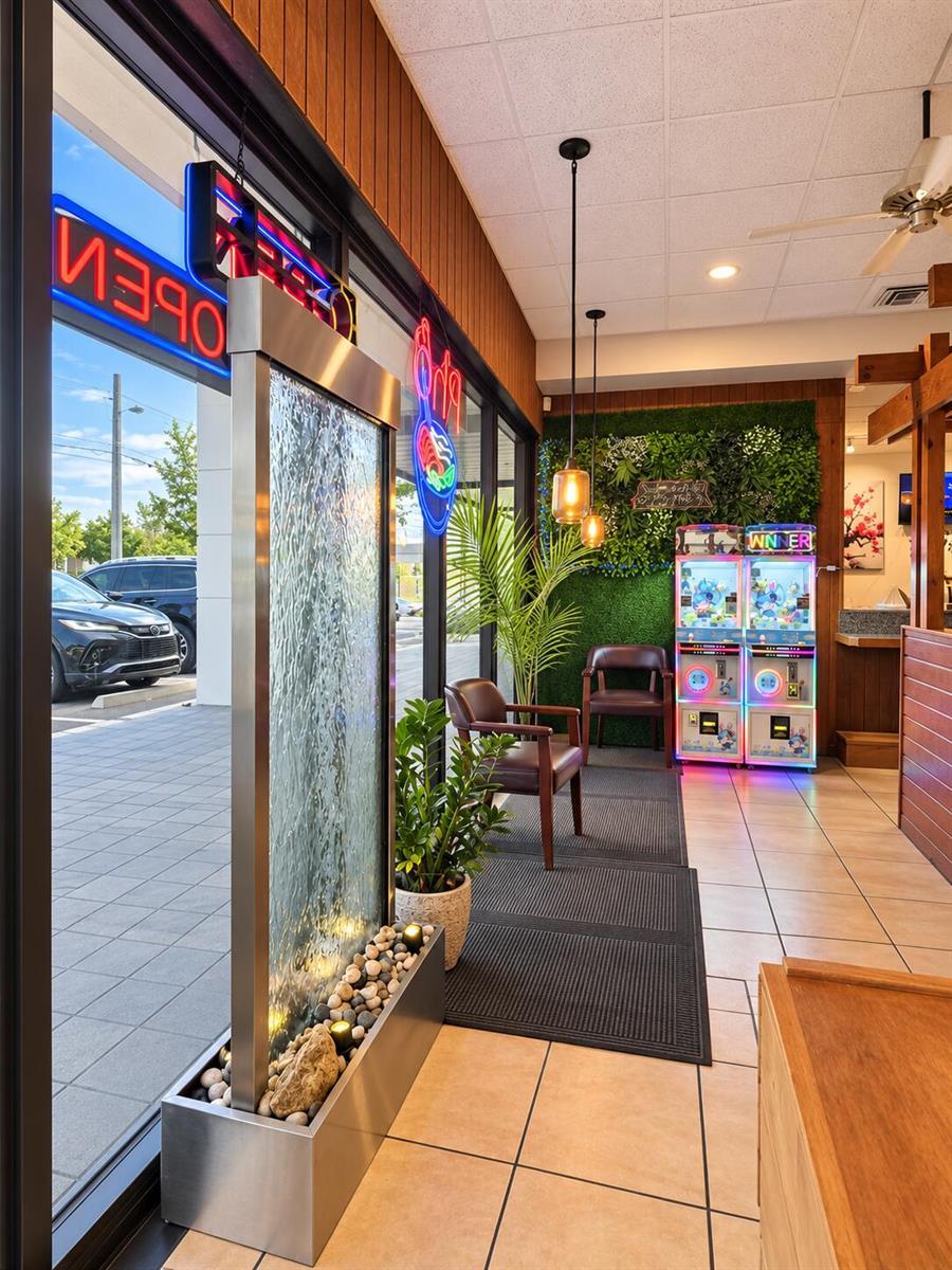 1860 N UNIVERSITY Drive, Plantation FL 33322 photo 2