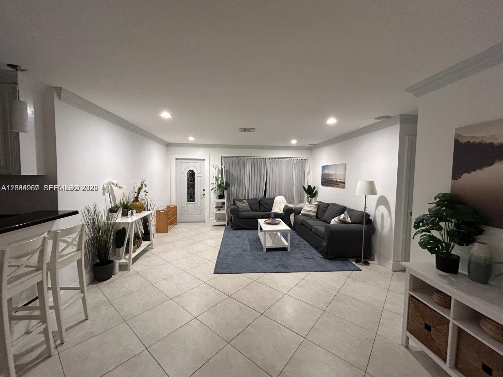 1116 N 13th Ct, Hollywood FL 33019 photo 3