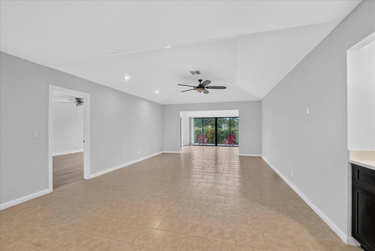 13867 EASTPOINTE Way, Palm Beach Gardens FL 33418 photo 5