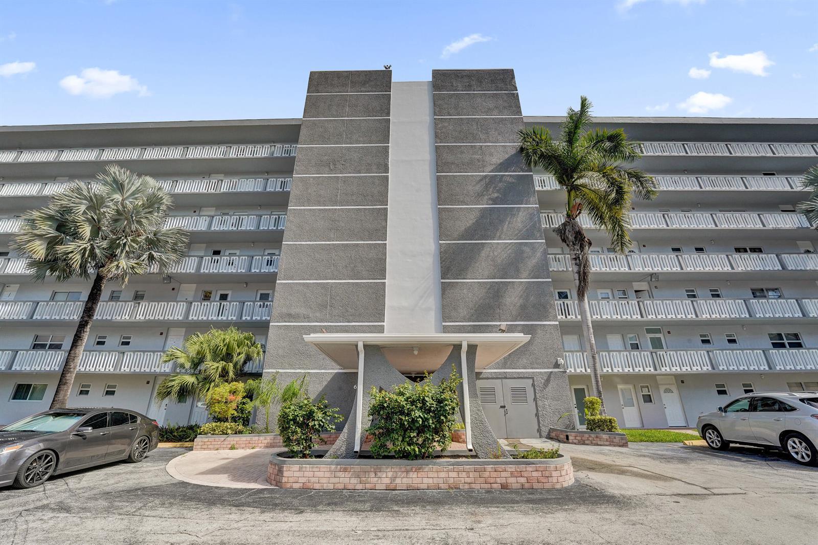 610 NE 12TH Avenue # 306, Hallandale Beach FL 33009 photo 4