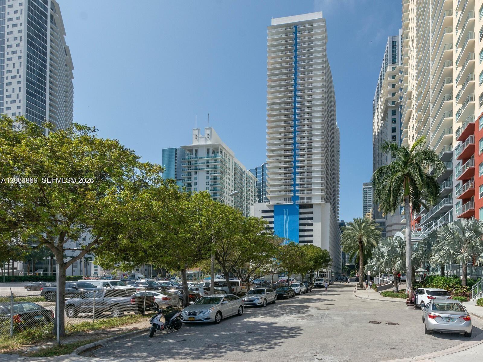 1200 Brickell Bay Dr # 3210, Miami FL 33131 photo 3