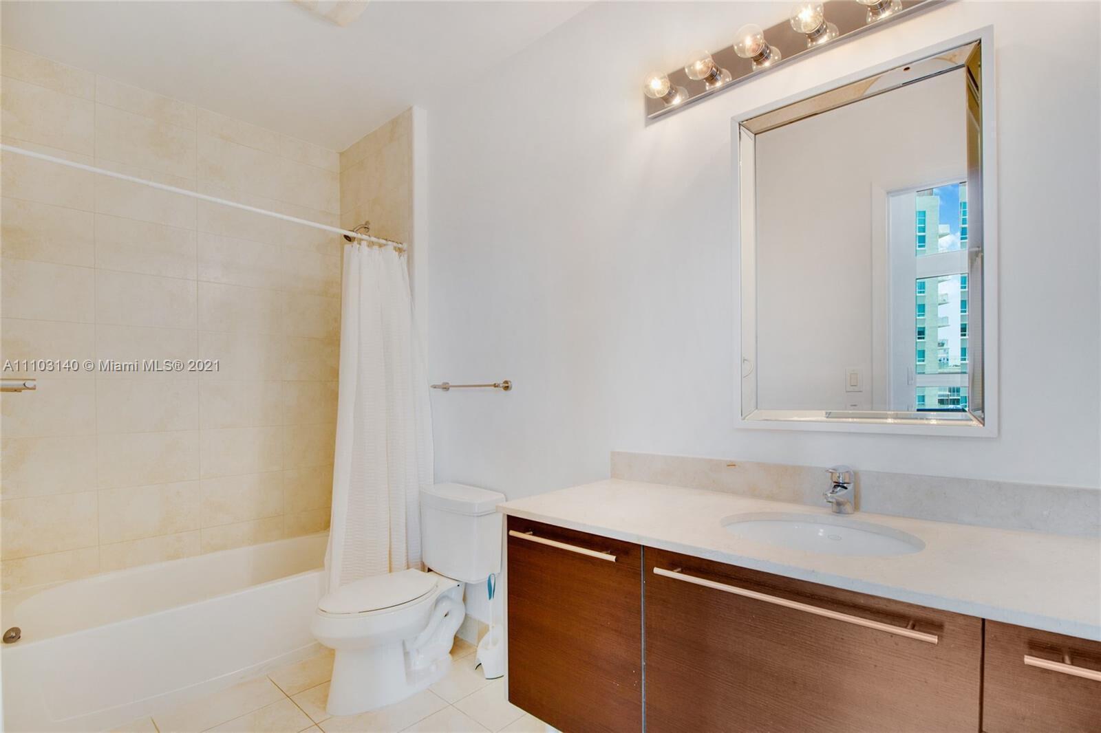 1900 N Bayshore Drive # 912, Miami FL 33132 photo 4