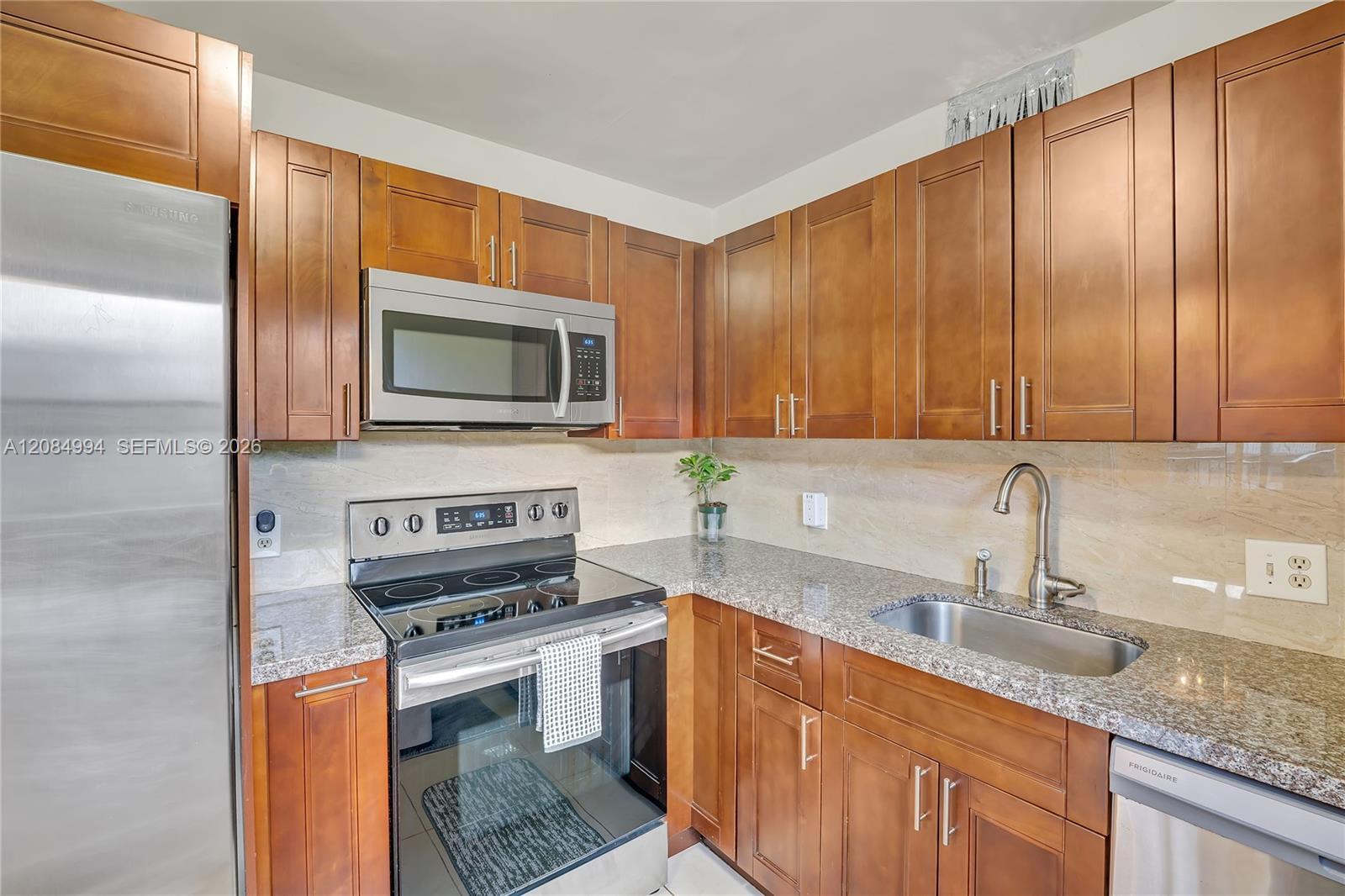 150 SW 134th Way # 304R, Pembroke Pines FL 33027 photo 2