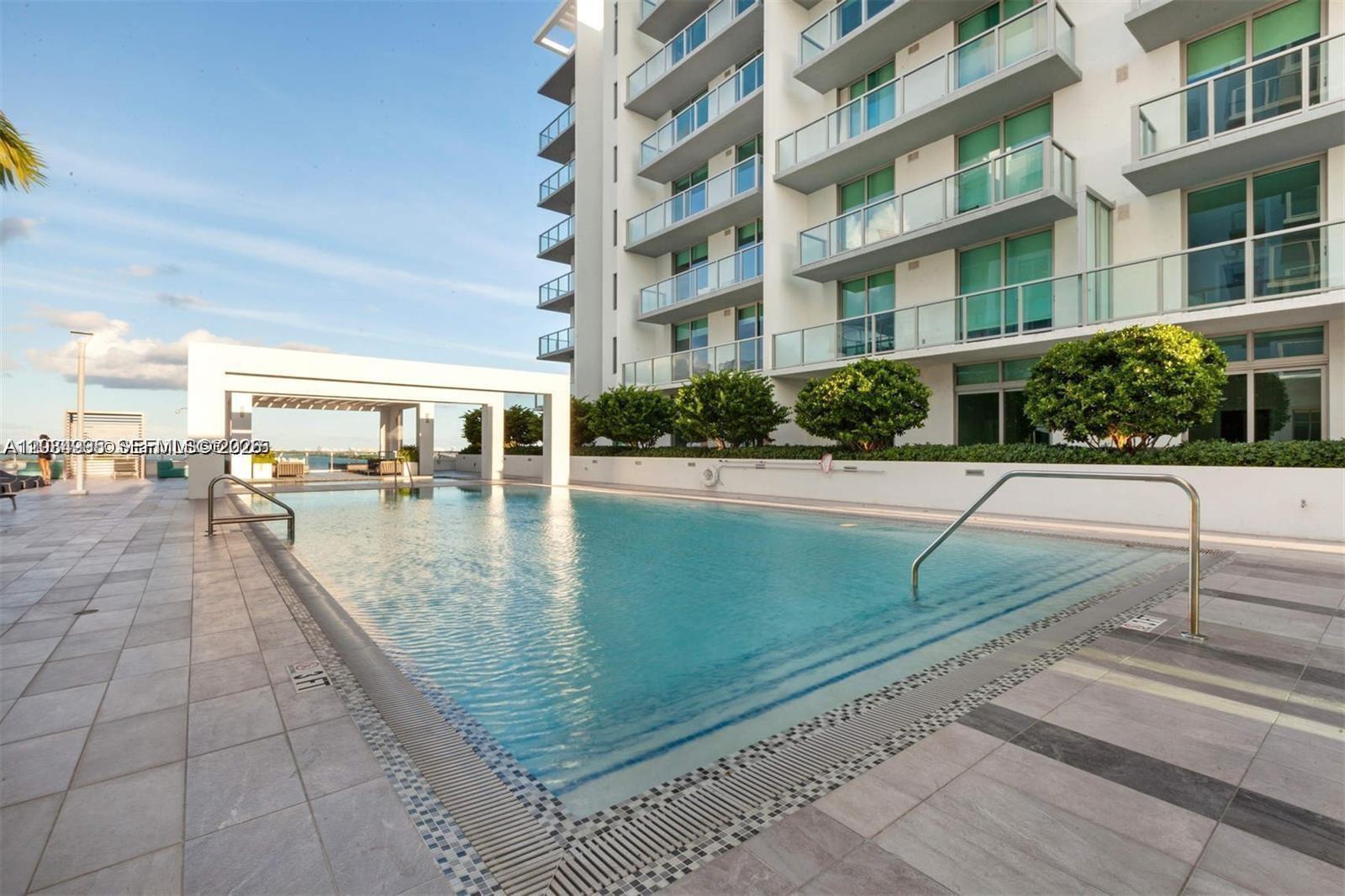 Miami, FL 33137 photo 2