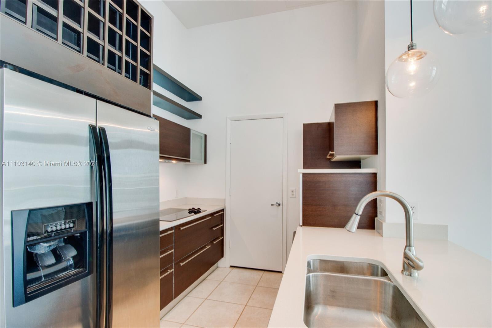 1900 N Bayshore Drive # 912, Miami FL 33132 photo 2