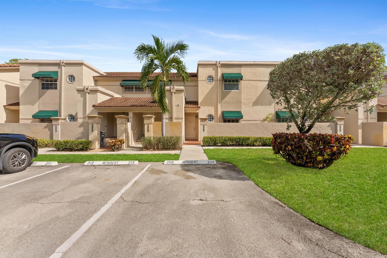 6705 Via Regina, Boca Raton FL 33433 photo 2