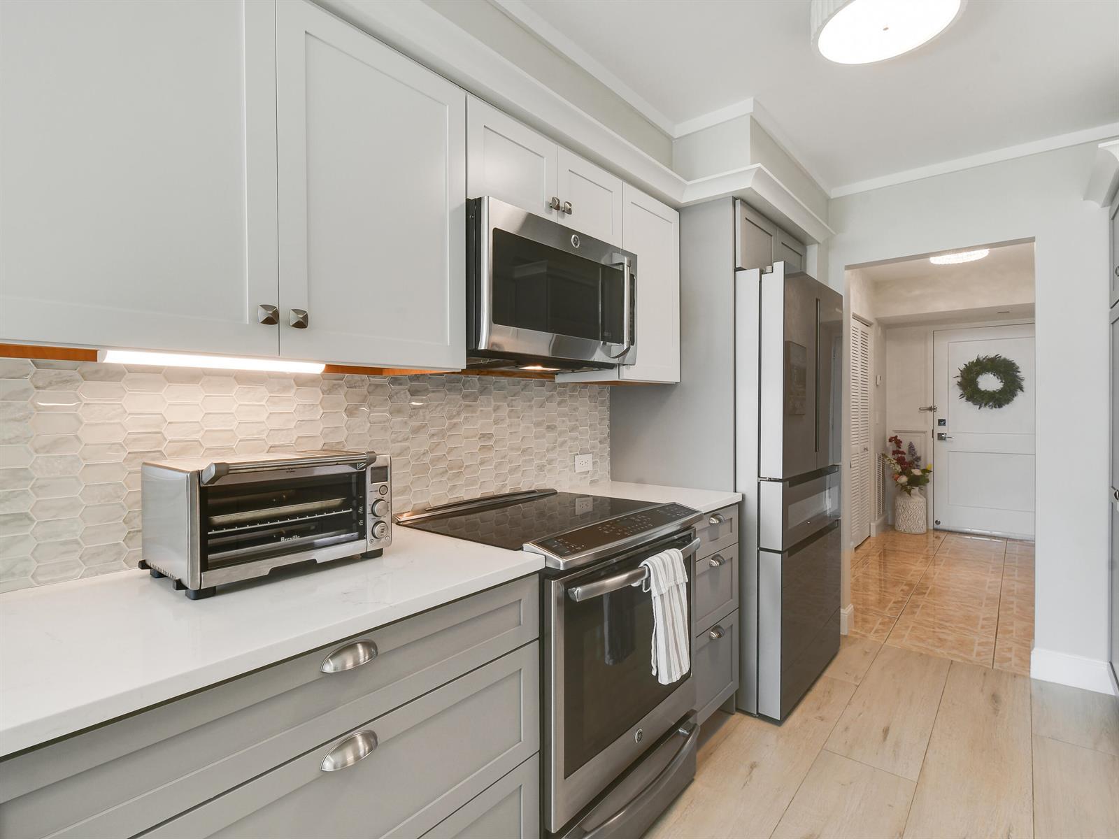 3400 N OCEAN Drive # 908, Singer Island FL 33404 photo 3