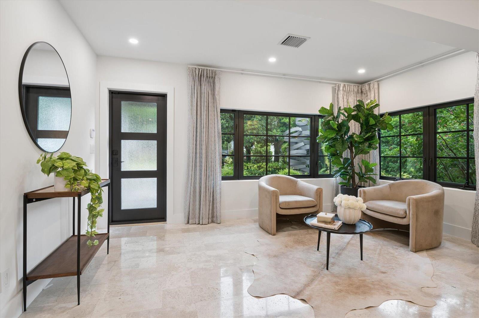 541 NE 8th Avenue, Fort Lauderdale FL 33301 photo 2