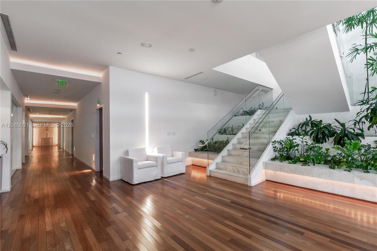 1040 Biscayne Blvd # 1806, Miami FL 33132 photo 4