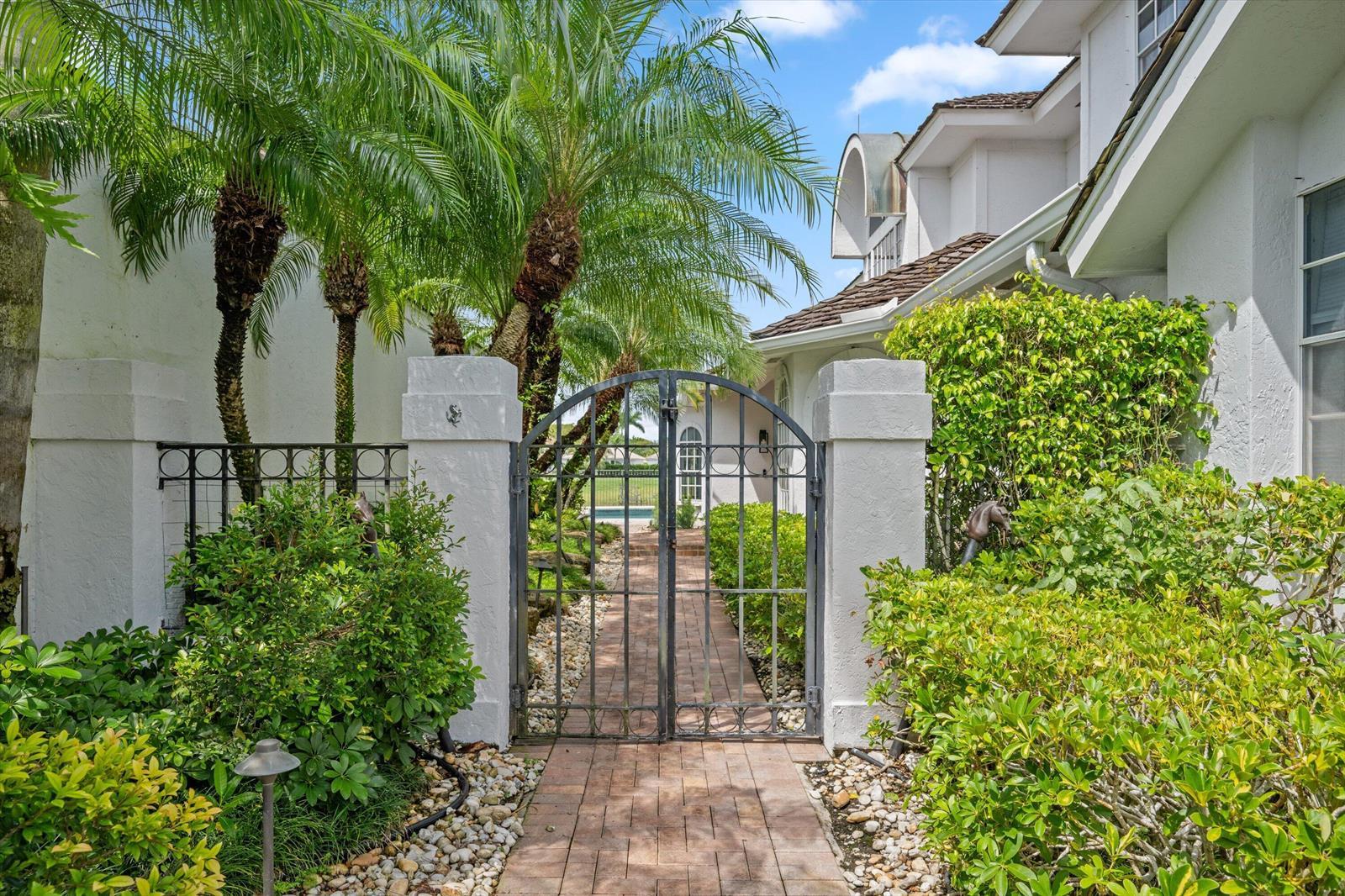 2467 Muir Circle, Wellington FL 33414 photo 3