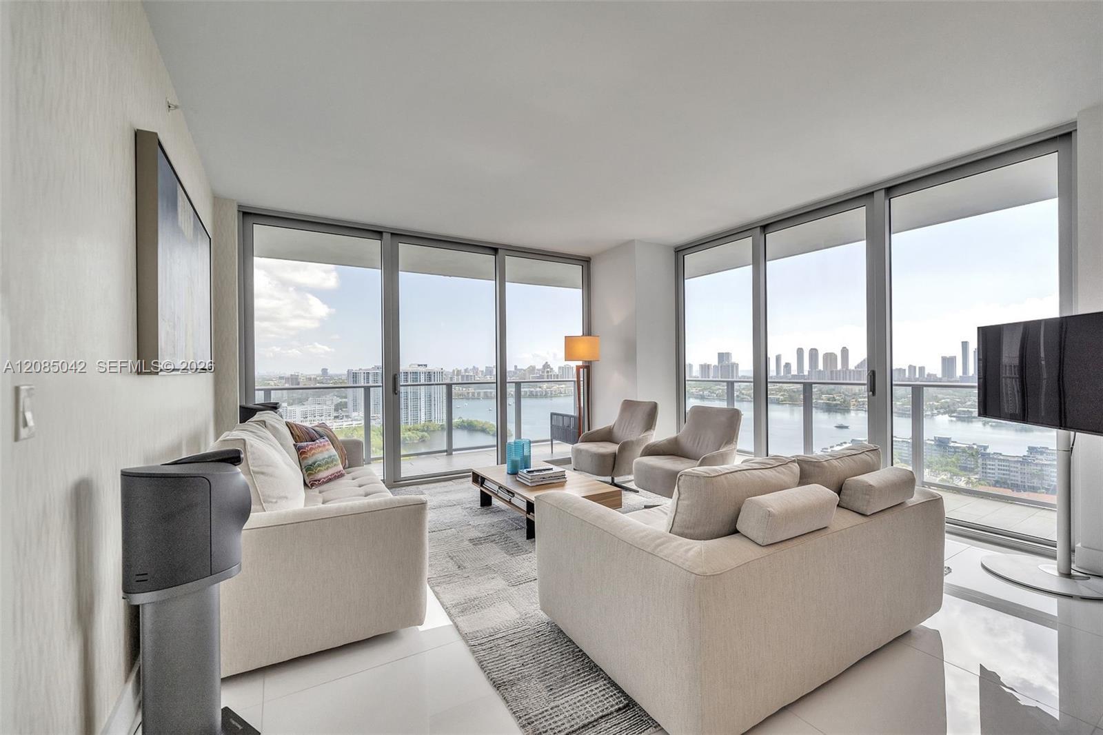 16385 Biscayne Blvd # 2707, North Miami Beach FL 33160 photo 5