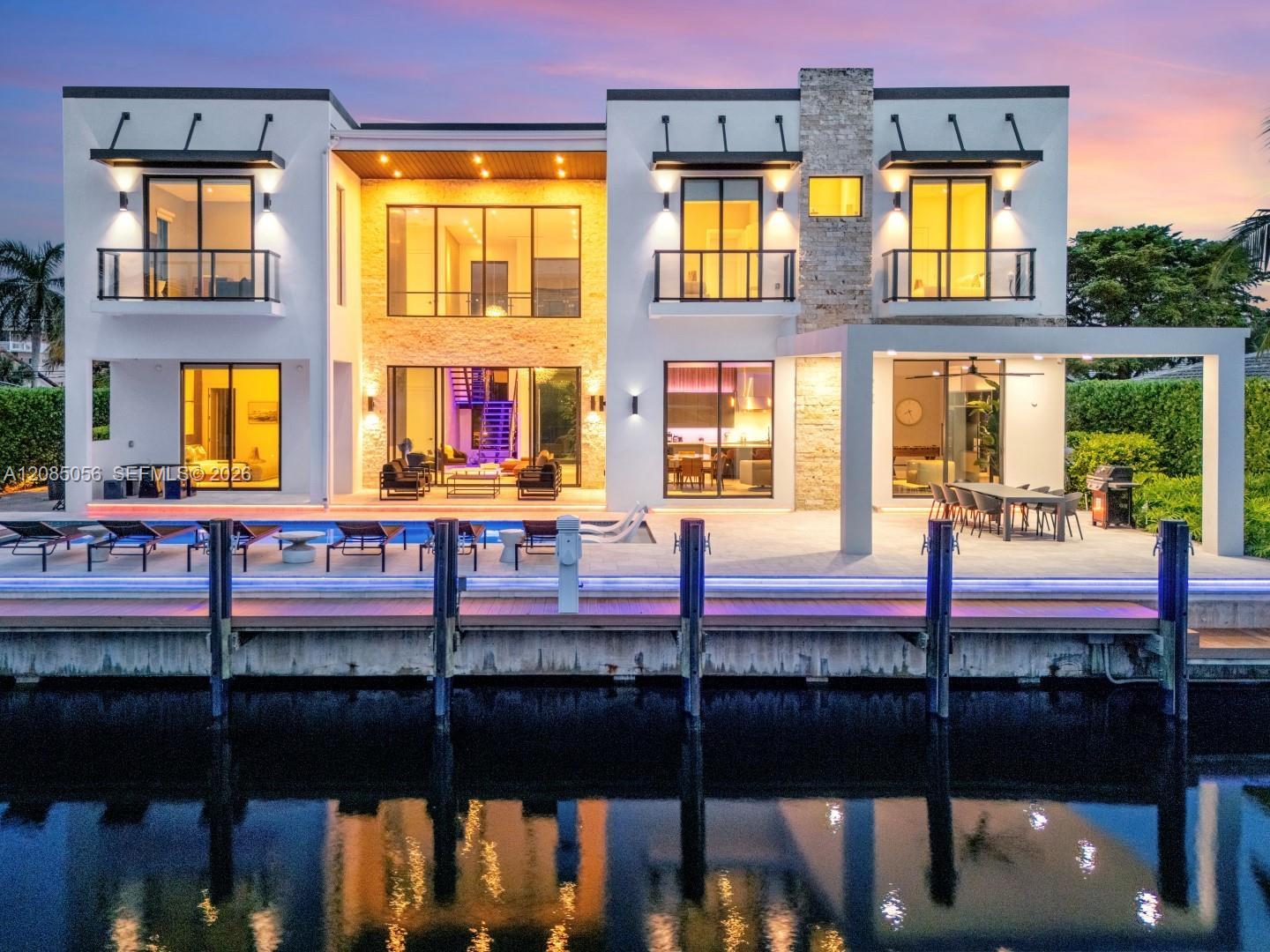 2817 NE 35th St, Fort Lauderdale FL 33306