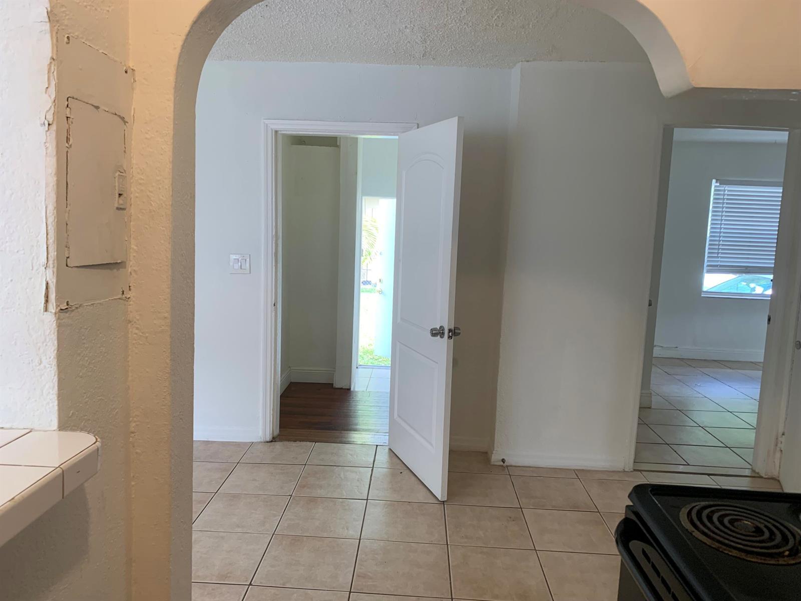 810 S 19TH Avenue # 2, Hollywood FL 33020 photo 5